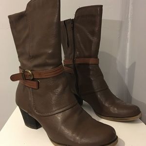 Bare Trap boots